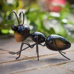 LARGE ANT- HANGER ON