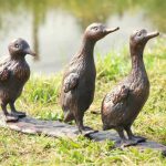 Ducklings statue