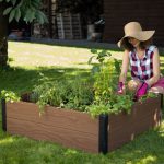 Maple Square Garden Bed