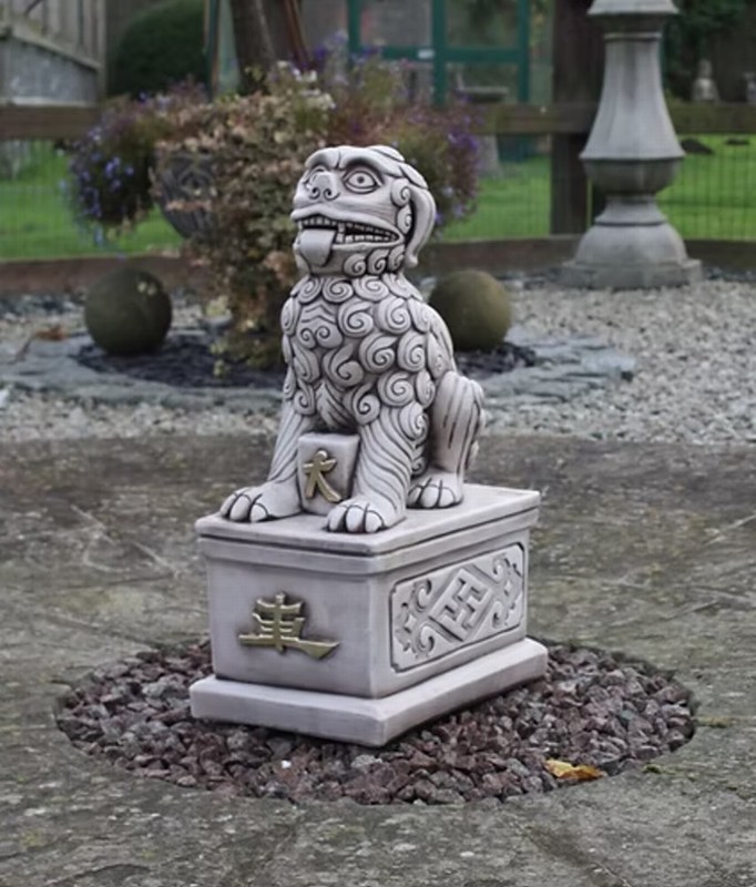 Large Dragon Dog on Plinth - Image 2