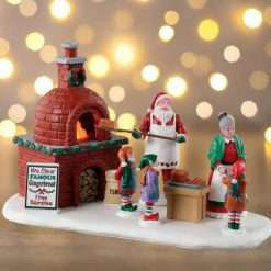 Mrs. Claus' Gingerbread Bake
