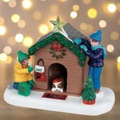 Doghouse Christmas